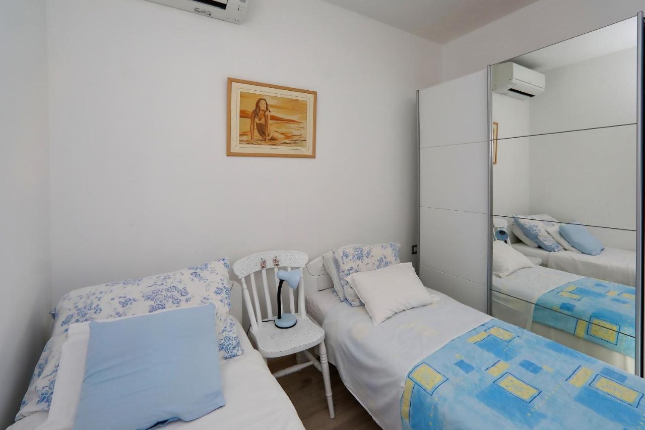 Apartmani Marina S Pogledom, Sukošan Eksteriør billede
