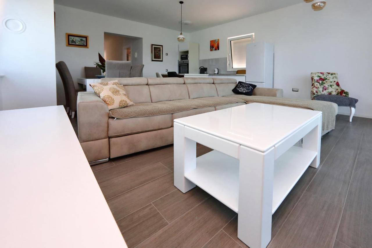 Apartmani Marina S Pogledom, Sukošan Eksteriør billede
