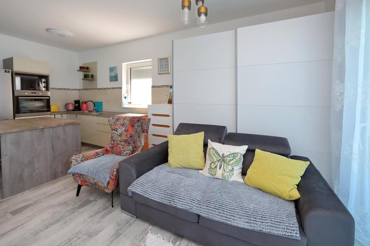 Apartmani Marina S Pogledom, Sukošan Eksteriør billede