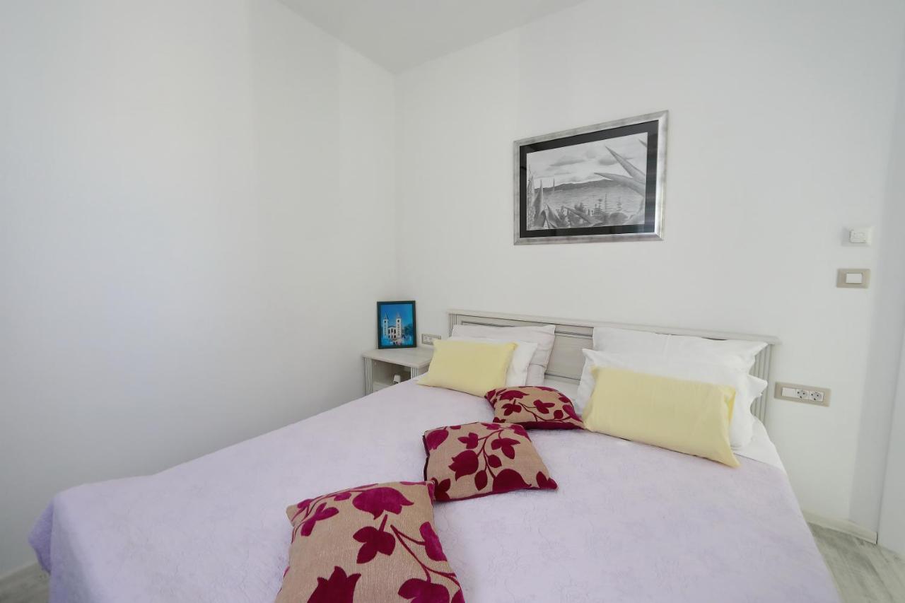 Apartmani Marina S Pogledom, Sukošan Eksteriør billede