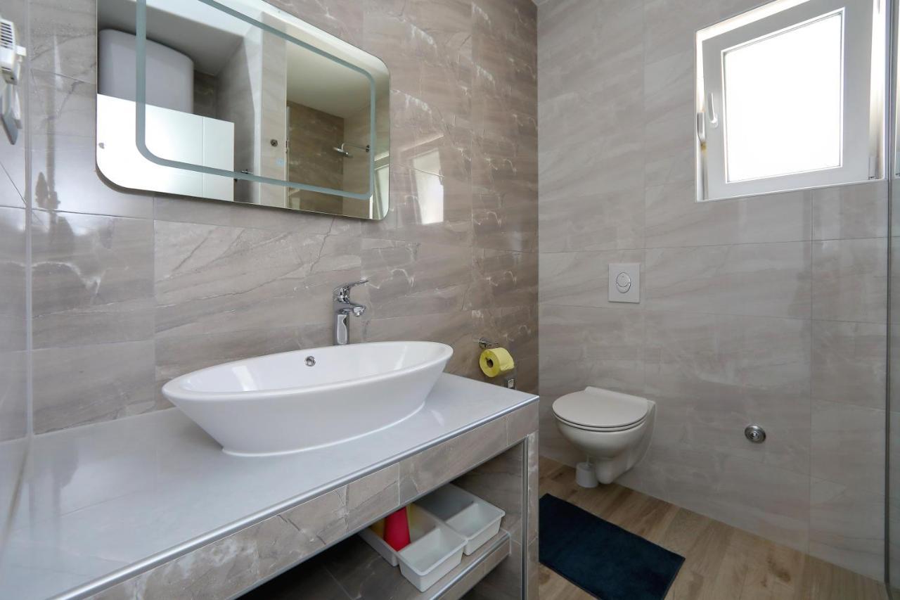 Apartmani Marina S Pogledom, Sukošan Eksteriør billede