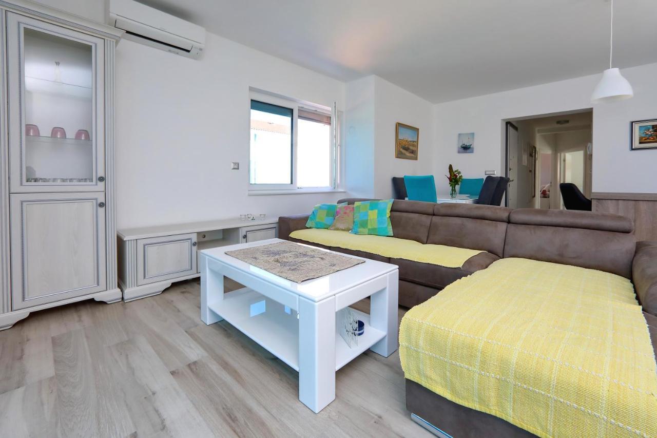 Apartmani Marina S Pogledom, Sukošan Eksteriør billede